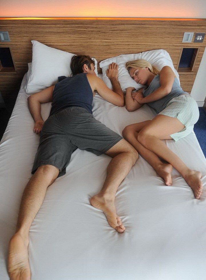 Секс С Женой Спящего Друга