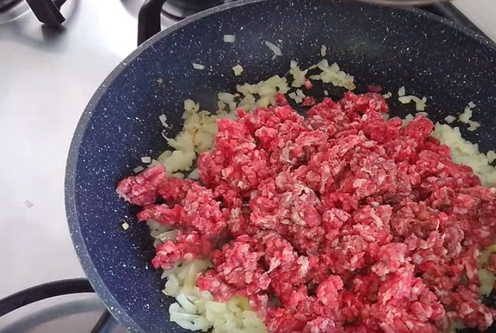Кабачковые чебуреки с мясом – кулинарный рецепт
