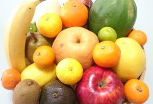 Японский профессор уже 8 лет питается одними фруктами и говорит, что это превратило его в «сверхчеловека»