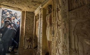 В Египте нашли нетронутую гробницу возрастом 4400 лет