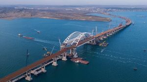 В России будут вручать медаль за Крымский мост