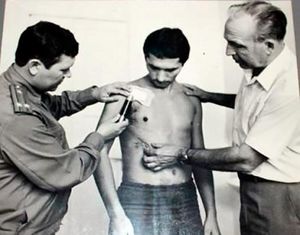 Как советские врачи вынули гранату на боевом взводе из тела афганца