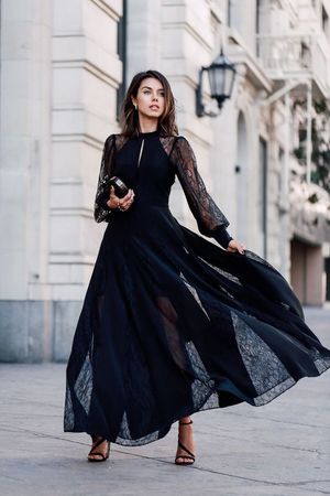 Чёрное платье – вариант одежды, подходящий практически любому мероприятию: 25 изумительных варианта