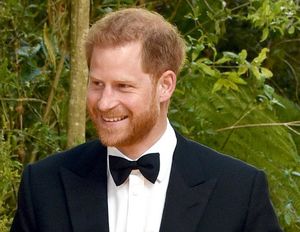 «С любовью, Г.»: принц Гарри поздравил с днём рождения свою «изумительную жену» Меган Марк