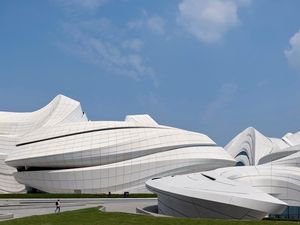 Дизайн Центра культуры и искусств Meixihu International Culture & Arts Centre от Zaha Hadid Architec