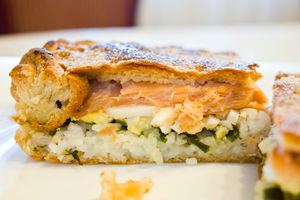 Самый вкусный рыбный пирог: воздушный, ароматный, полный сочной начинки!