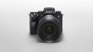 Sony Alpha 1 – камера c полнокадровым 50,1 Мп сенсором и записью 8K-видео за $6500