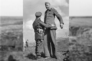 «Самый высокий человек в мире»: как Якоб Накен воевал в вермахте