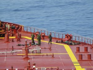 Спасание танкера «МГУ» после его захвата сомалийскими пиратами