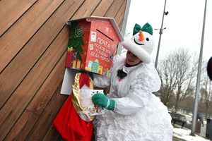Более 35 тысяч бумажных писем поступило в Московскую усадьбу Деда Мороза