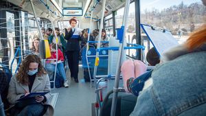 Москвичам рассказали об особенностях работы электробусов в период сильных морозов
