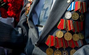 Столичные специалисты установили личность неизвестного солдата по медали ВСХВ