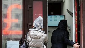 Россиянам предоставили кредитные каникулы на срок до полугода