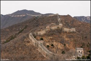 Китай: Стена длиной 10 тысяч ли