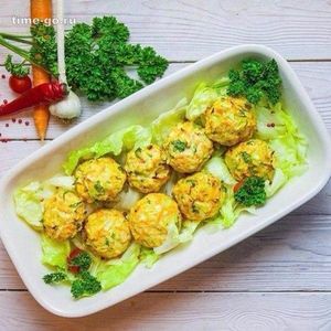 Диетический ужин для стройняшек: куриные шарики с овощами