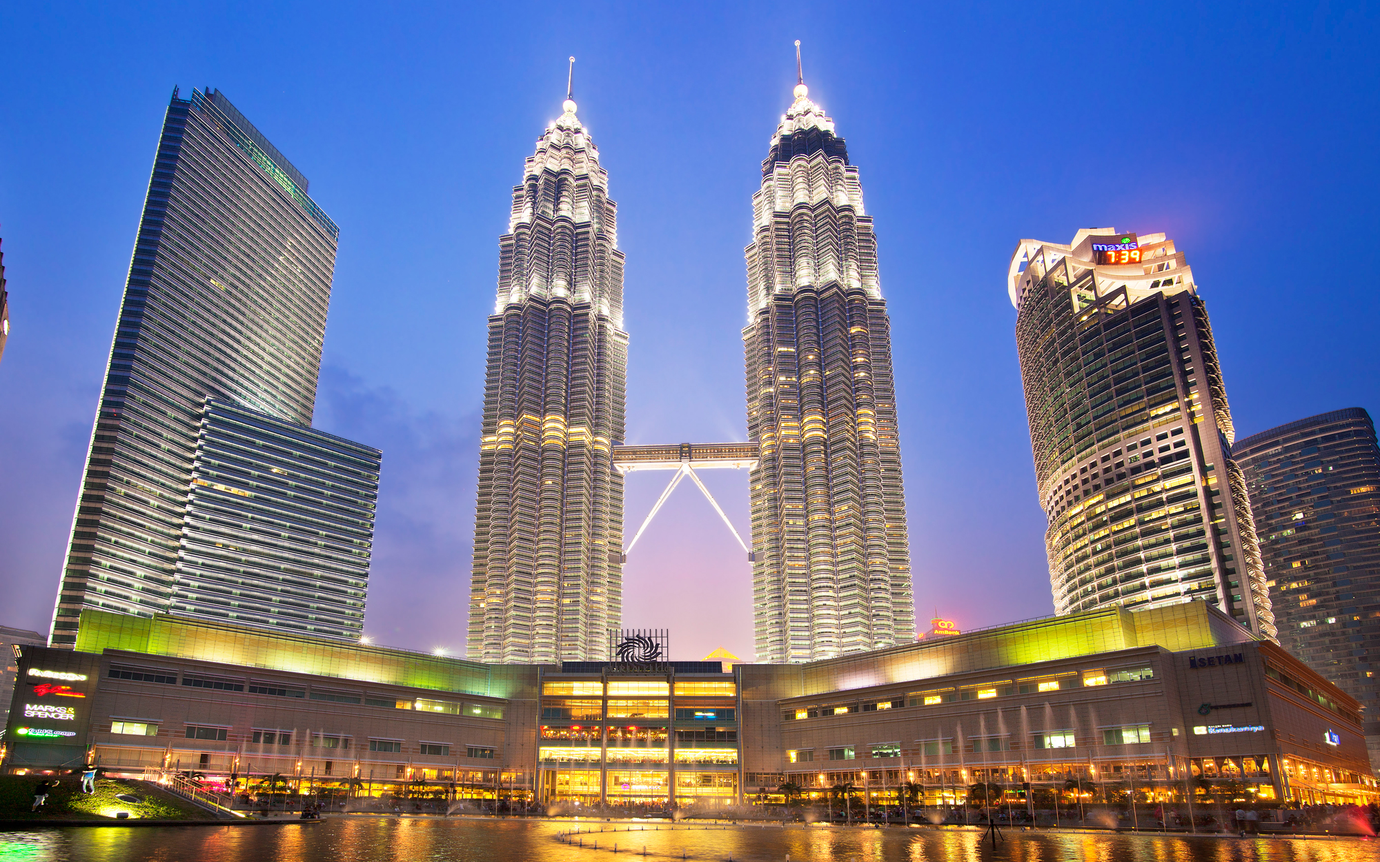 Куала-Лумпур Малайзия - самая высокая башня