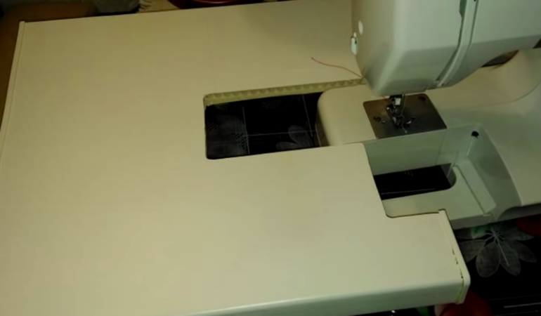 Приставной столик для швейной машины janome 4030
