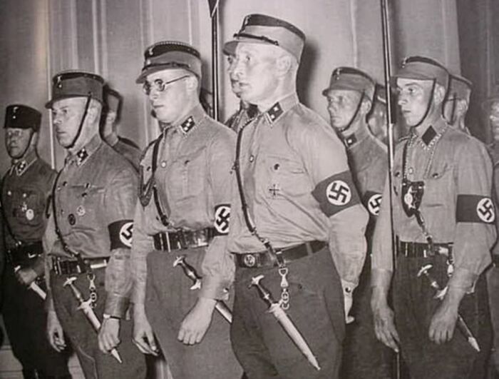 Фашистские отряды