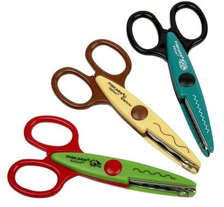 The Easiest Way to Teach Kids How to Hold Scissors