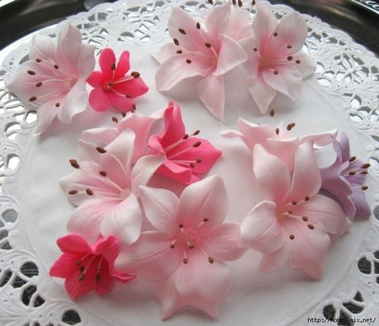 Сахарная флористика: сладкие цветы из мастики своими руками | Уроки лепки. | Дзен