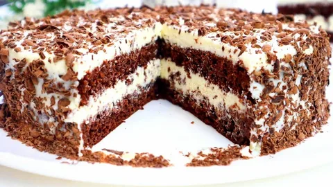 Простой домашний шоколадный торт к чаю