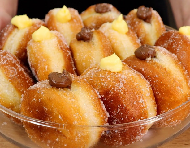 Пончики, которые не впитывают масло и остаются воздушными на второй день. Бомболони с кремом