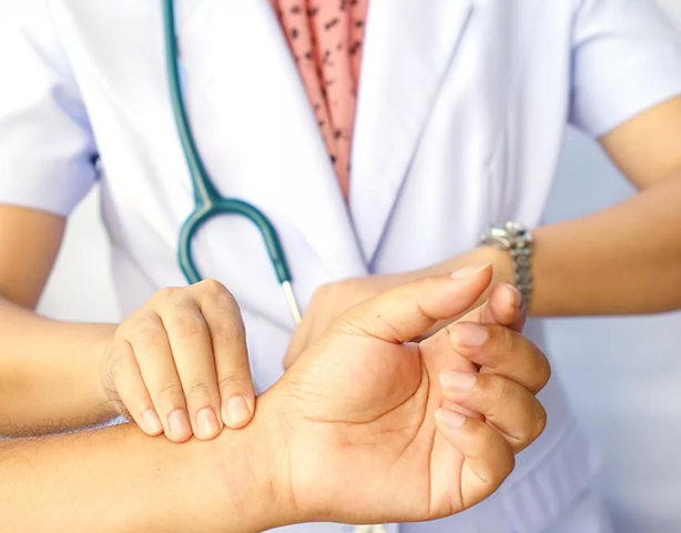 Учащённое сердцебиение: когда высокий пульс требует внимания