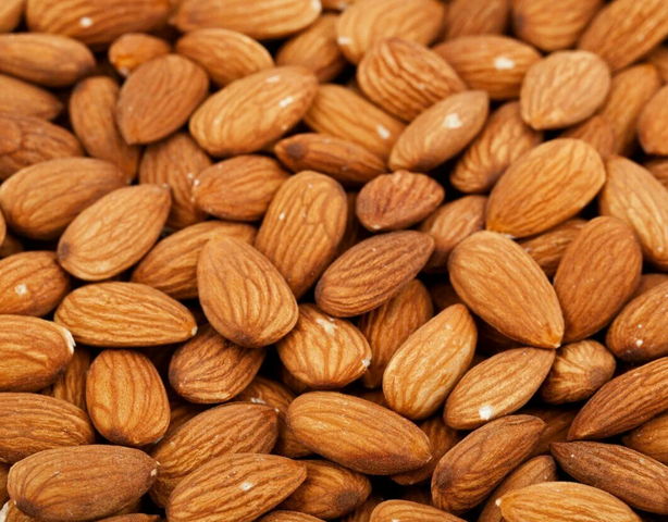 Миндаль: польза, нюансы и правильное употребление