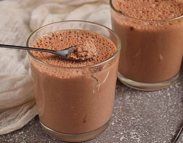 Полезный десерт из минимума продуктов. Вкуснее любого покупного мороженого