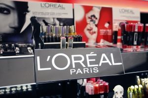 Продажи L'Oreal растут за счет "поколения селфи"