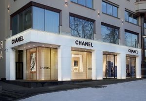 Chanel и Hermes стали самыми востребованными люксовыми брендами
