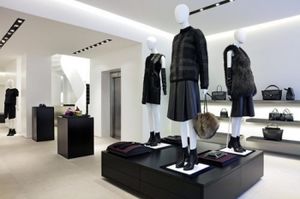 В России откроется первый монобутик одежного бренда высокого ценового сегмента Jil Sander Navy