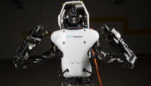 #видео дня | Boston Dynamics продемонстрировала новую версию робота Atlas