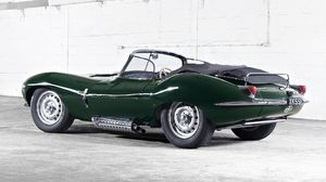 Jaguar возрождает спорткар XKSS из 50-х
