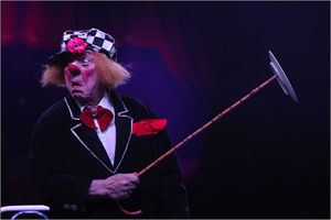 Клоуны не стареют: 20 фотографий «солнечного» клоуна Олега Попова, который выходит на манеж в 85 лет