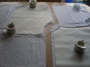Белая блузка с рукавами из шелковой органзы