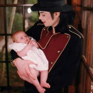 Дочь Майкла Джексона Пэрис отметила юбилей — 20 лет