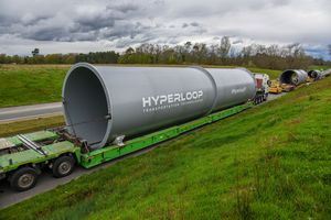 Во Франции начали строить линию Hyperloop