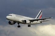 Air France предлагает обменять билеты на рейсы 11-14 июня