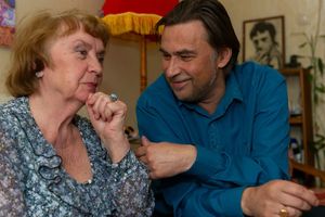В Санкт-Петербурге бывший уголовник охмурил собственную 73-летнюю тещу и хочет от нее детей