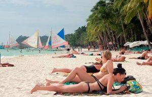Филиппины закрывают знаменитый остров Боракай для туризма на шесть месяцев