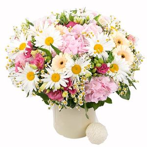 Как правильно поставить цветы в вазу: с этим советом твой букет сохранит свою красоту!