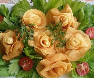 Вкусные розы из картошки