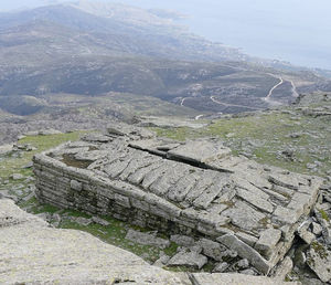 Загадка мегалитических Драконовых домов на греческом острове Эвбея