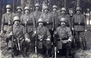 «Рогатый агрессор»: почему немецкие солдаты носили шлемы с «рожками»