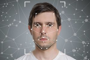 Создан алгоритм, который мешает системе распознавания лиц
