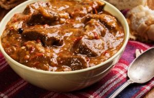 3 рецепта подливки к картофельному пюре