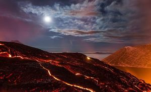 Завораживающее пекло ночного Толбачика