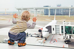 Как ликвидировать шумных детей в самолёте