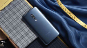 Смартфоны Meizu 15 и 15 Lite вышли в России